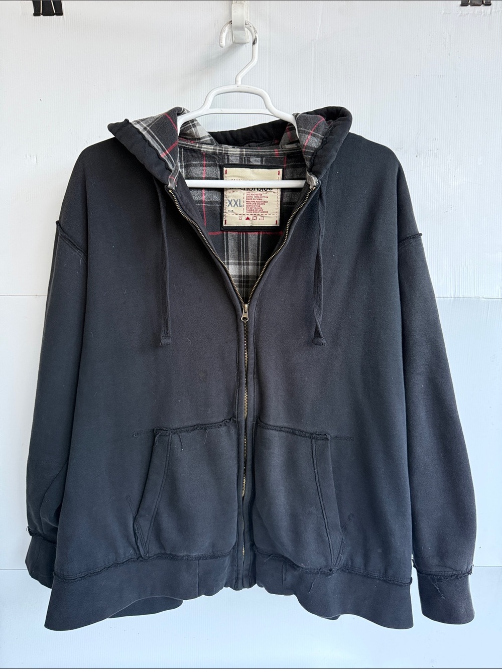 VINTAGE Y2K ANCHOR BLUE FLANNEL LINED HEAVYWEIGHT ZIP UP HOODIE DISTRESSED BLACK